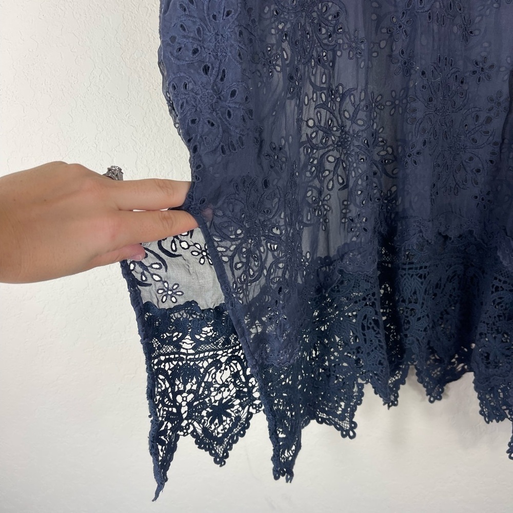 Johnny Was 4 Love and Liberty Silk Lace Eyelet Ruffle Top in Grey Size Small - Picture 8 of 8